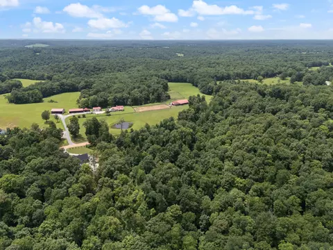 View/Area - 7922 E Plunders Creek Rd, Dickson, TN 37055 photo 3 of 8