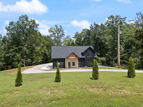 Exterior - 7922 E Plunders Creek Rd, Dickson, TN 37055 photo 3 of 16