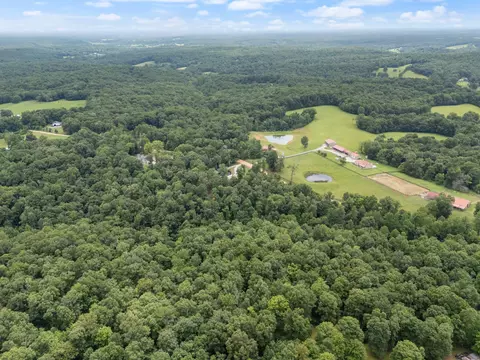 View/Area - 7922 E Plunders Creek Rd, Dickson, TN 37055 photo 5 of 8