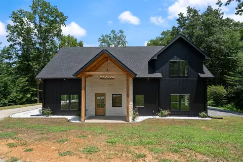 Exterior - 7922 E Plunders Creek Rd, Dickson, TN 37055 photo 2 of 16