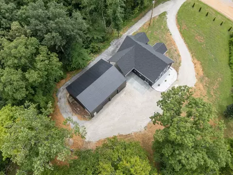 View/Area - 7922 E Plunders Creek Rd, Dickson, TN 37055 photo 7 of 8