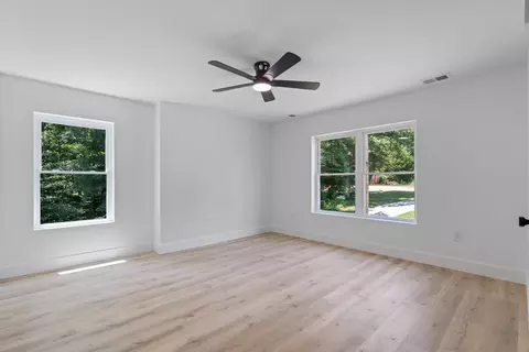 Bedroom - 7922 E Plunders Creek Rd, Dickson, TN 37055 photo 7 of 8
