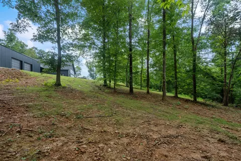 Exterior - 7922 E Plunders Creek Rd, Dickson, TN 37055 photo 15 of 16