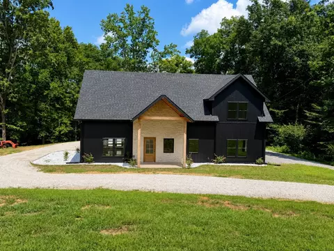 7922 E Plunders Creek Rd, Dickson, TN 37055 photo 1
