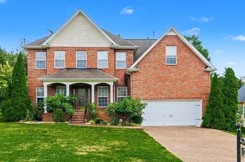 3807 Masters Dr, Smyrna, TN 37167