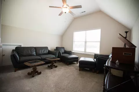 Living - 501 Ruby Cate Way, Murfreesboro, TN 37128 photo 3 of 4
