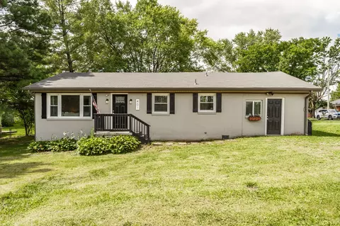 Exterior - 401 Weaver Ln, Springfield, TN 37172 photo 2 of 9