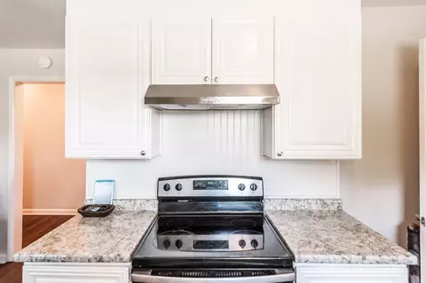 Kitchen - 401 Weaver Ln, Springfield, TN 37172 photo 3 of 4