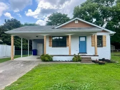 802 Cedar Dr SE, Cleveland, TN 37323