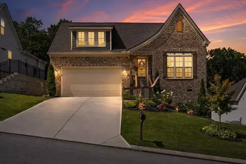 7061 Mercedes Ln, Ooltewah, TN 37363