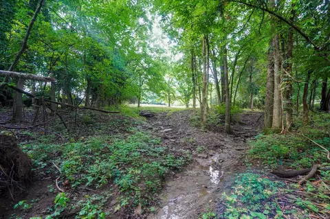 1094 Center Point Rd # B, Hendersonville, TN 37075