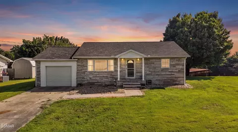 1356 Bluegrass Rd, Sevierville, TN 37862