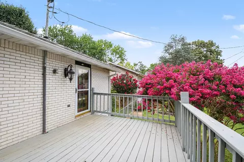 Exterior - 402 Grace St, Springfield, TN 37172 photo 3 of 7