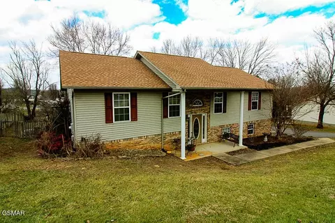 1645 Jasmine Trl, Sevierville, TN 37862