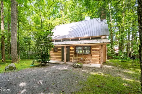 105 Mountain Brook Way, Cosby, TN 37722