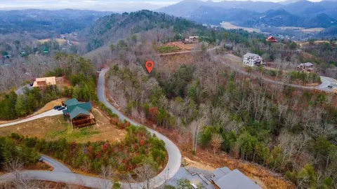 0 Laughing Pines Ln, Sevierville, TN 37862