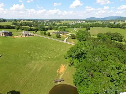 32 Tradition Ln, Sevierville, TN 37876