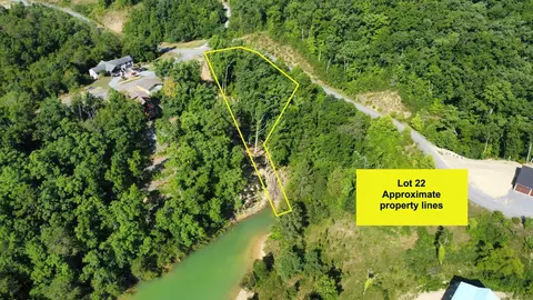22 Emerald Pointe Blvd, Sevierville, TN 37876