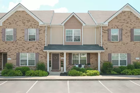 2037 Debonair Ln, Murfreesboro, TN 37128