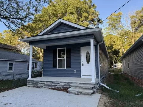 319 Gentry St, Tullahoma, TN 37388