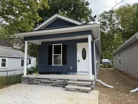 319 Gentry St, Tullahoma, TN 37388