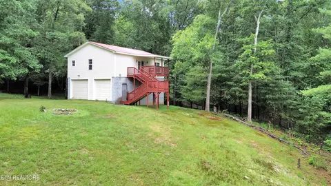 865 Ewing Rd, Spring City, TN 37381