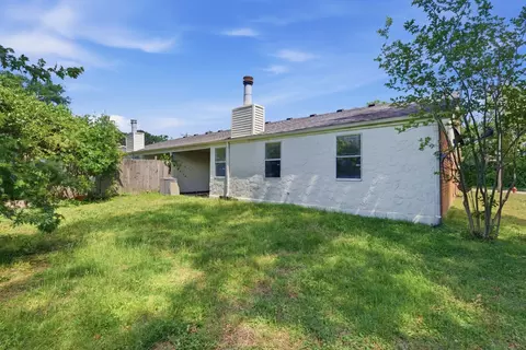 Exterior - 1440 E Cedar Ln, Madison, TN 37115 photo 3 of 4