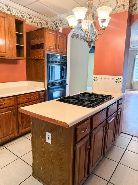 Kitchen - 108 Sunset Cir, Centerville, TN 37033 photo 2 of 4