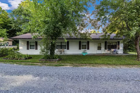 116 Hazel Dr, Sevierville, TN 37862