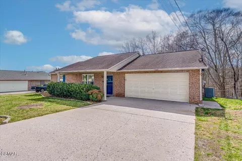 8143 Florence Gardens Rd, Knoxville, TN 37938