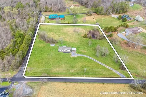 590 Mcgaha Chapel Rd, Cosby, TN 37722