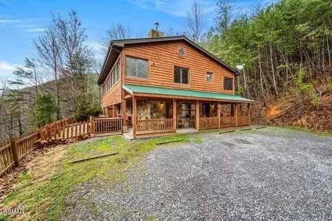 3746 Swearingen Way, Sevierville, TN 37862