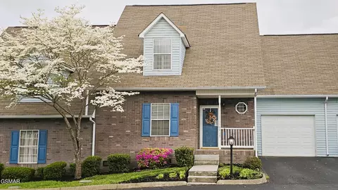 3418 Hamilton Place Dr, Morristown, TN 37814