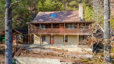 1724 Red Fox Ridge Way, Sevierville, TN 37862