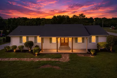 521 Pawnee Trl, Columbia, TN 38401