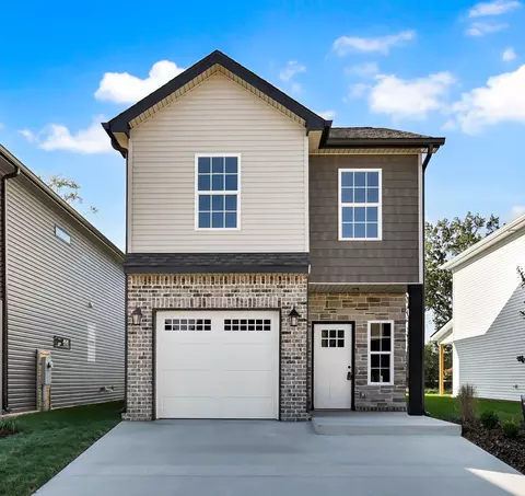 35 Charleston Cv, Clarksville, TN 37043