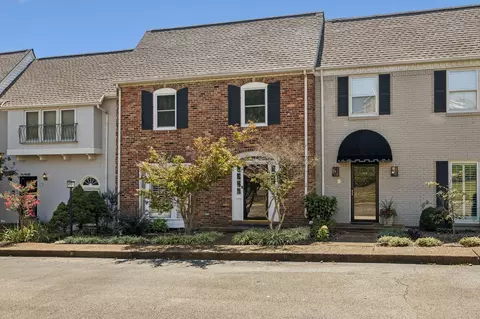 105 Foxborough Sq W, Brentwood, TN 37027