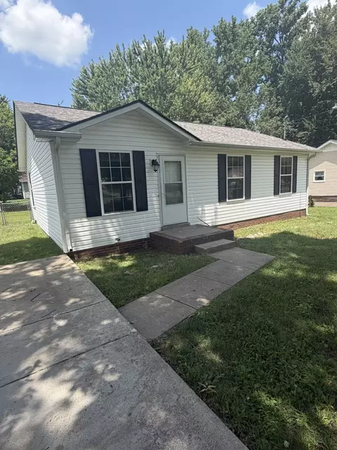 572 Lorie Ln, Clarksville, TN 37042