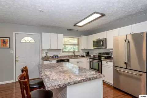 185 Cedar Cir, Powell, TN 37849 photo 9