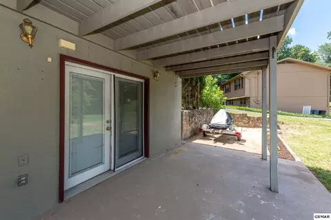 185 Cedar Cir, Powell, TN 37849 photo 25