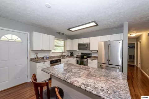 185 Cedar Cir, Powell, TN 37849 photo 8
