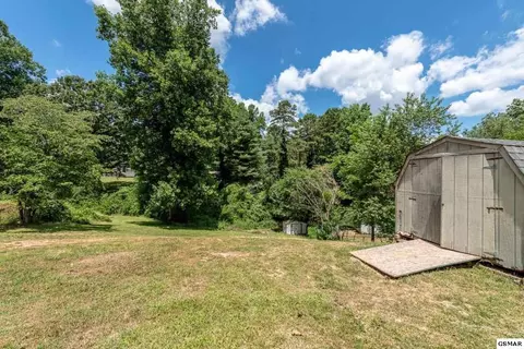 185 Cedar Cir, Powell, TN 37849 photo 24