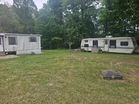 506 Blue Door Rd, Portland, TN 37148