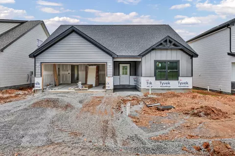 2800 Brewster Dr, Clarksville, TN 37042