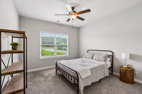 Bedroom - 731 N Main St, Morrison, TN 37357 photo 4 of 7