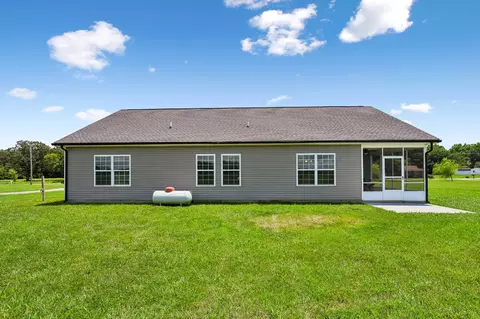 Exterior - 731 N Main St, Morrison, TN 37357 photo 10 of 14