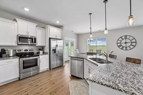 Kitchen - 731 N Main St, Morrison, TN 37357 photo 5 of 5