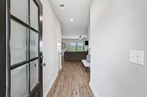 Entry Way - 731 N Main St, Morrison, TN 37357 photo 1 of 3