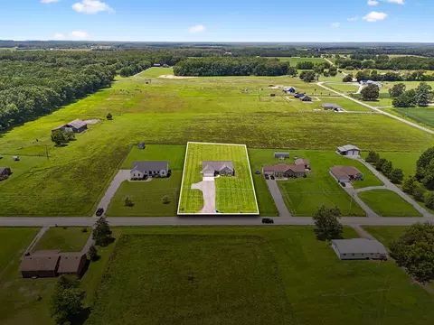 View/Area - 731 N Main St, Morrison, TN 37357 photo 1 of 11