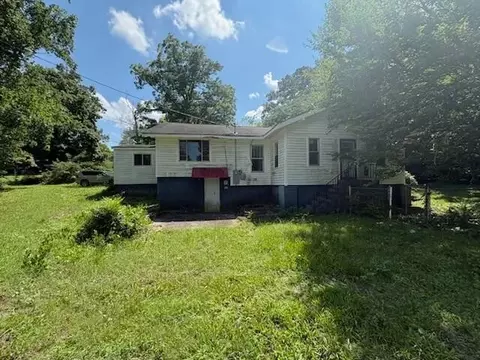 315 E Circle Dr, Rossville, GA 30741